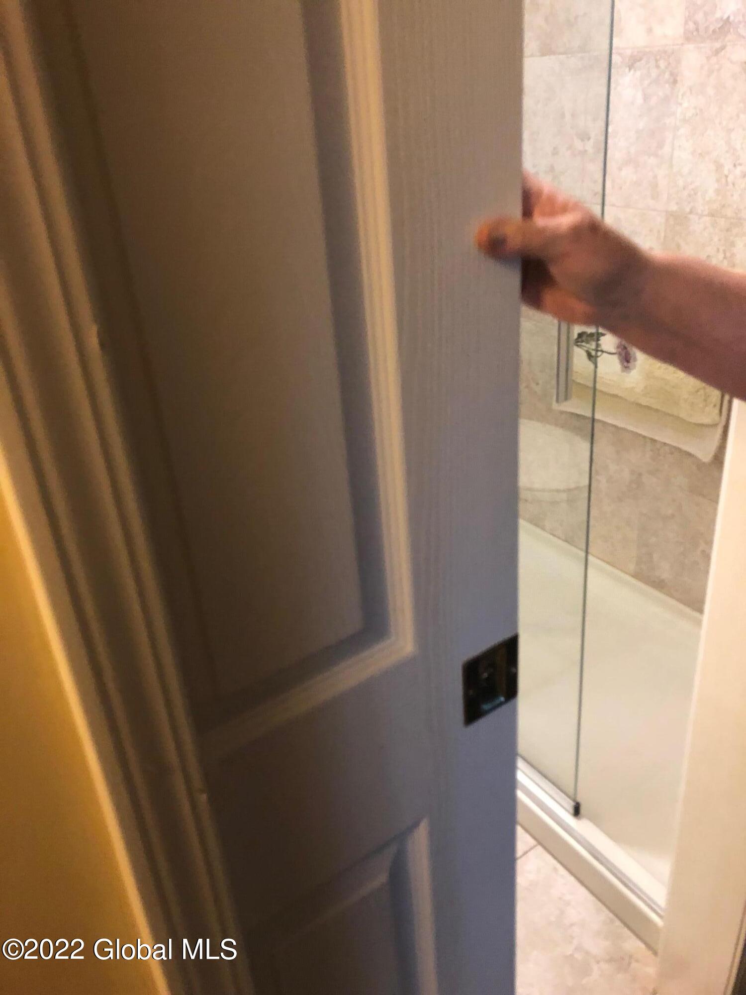 111 Stone Ridge Court, Unit RIGHT SIDE Guilderland, NY 12009 - Photo 22 of 38 26j