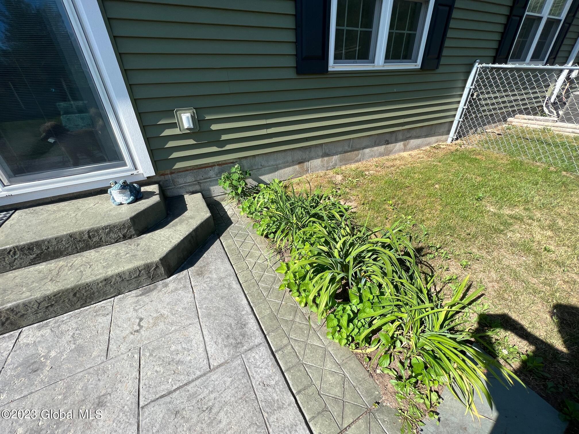 111 Stone Ridge Court, Unit RIGHT SIDE Guilderland, NY 12009 - Photo 37 of 38 IMG_6213