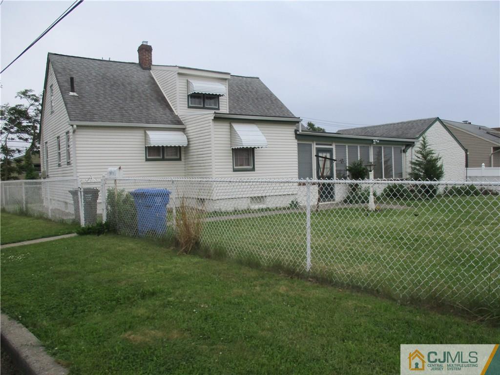 71 Florida Grove Road Keasbey, NJ 08832 - Photo 3 of 20 Gallery Image 3