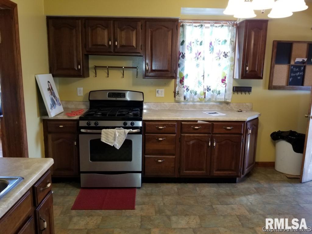 18191 Held Road Raymond, IL 62560 - Photo 2 of 6 Gallery Image 2
