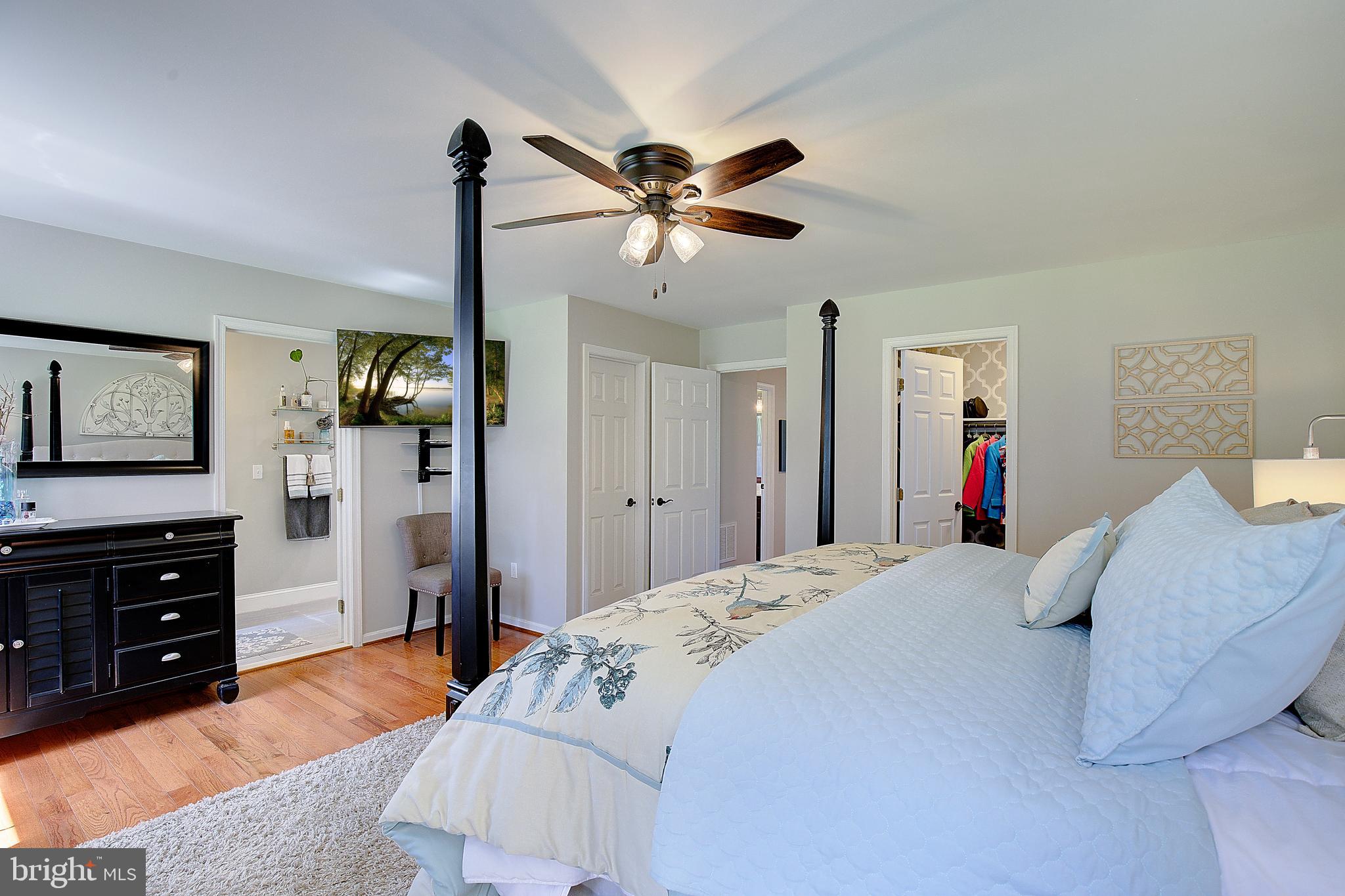 3050 Hickory Ridge Road Dunkirk, MD 20754 - Photo 25 of 78 a bedroom with a bed and a dresser