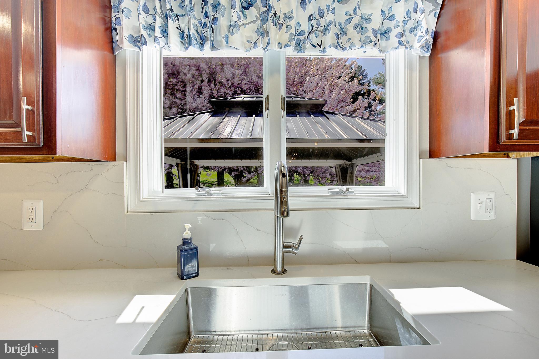 3050 Hickory Ridge Road Dunkirk, MD 20754 - Photo 41 of 78 a bathroom with a sink and a window