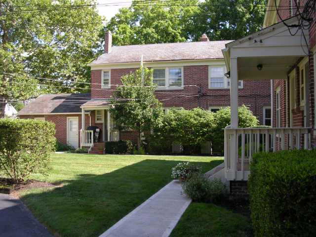 2244 Coventry Road Upper Arlington, OH 43221 - Photo 3 of 10
