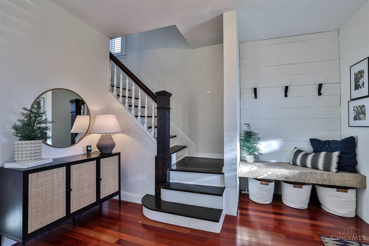 5707 Ridge Avenue Cincinnati, OH 45213 - Photo 5 of 32 Gallery Image 5