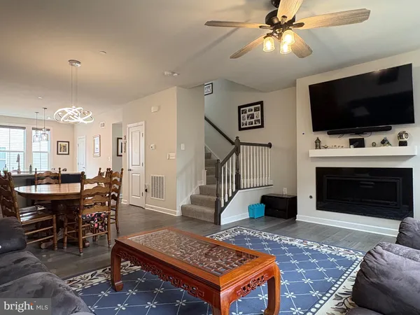 $4,200 | 7312 Mountaineer Drive, Alexandria, VA 22306