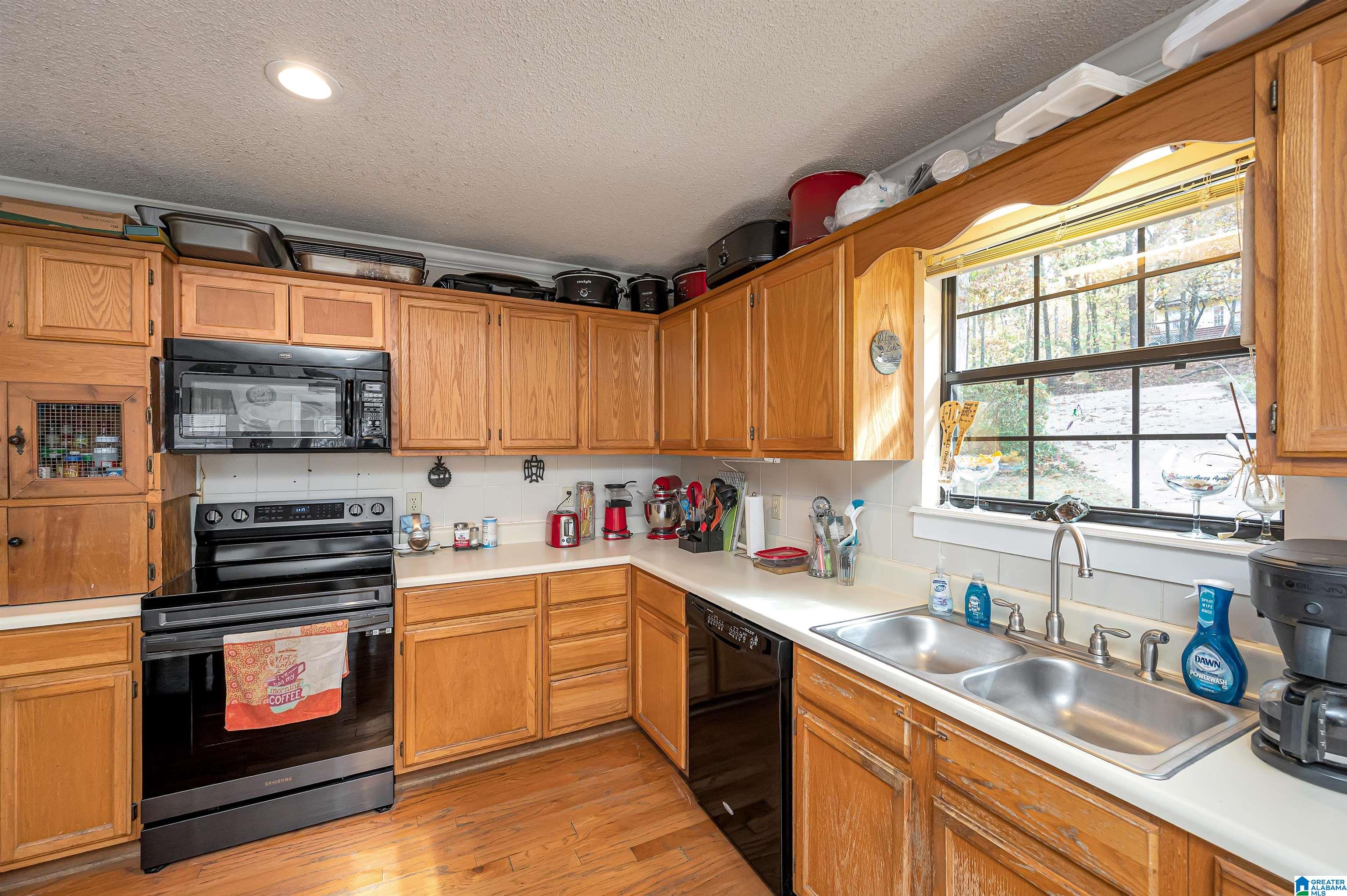 785 Ridgeway Circle Talladega, AL 35160 - Photo 16 of 67