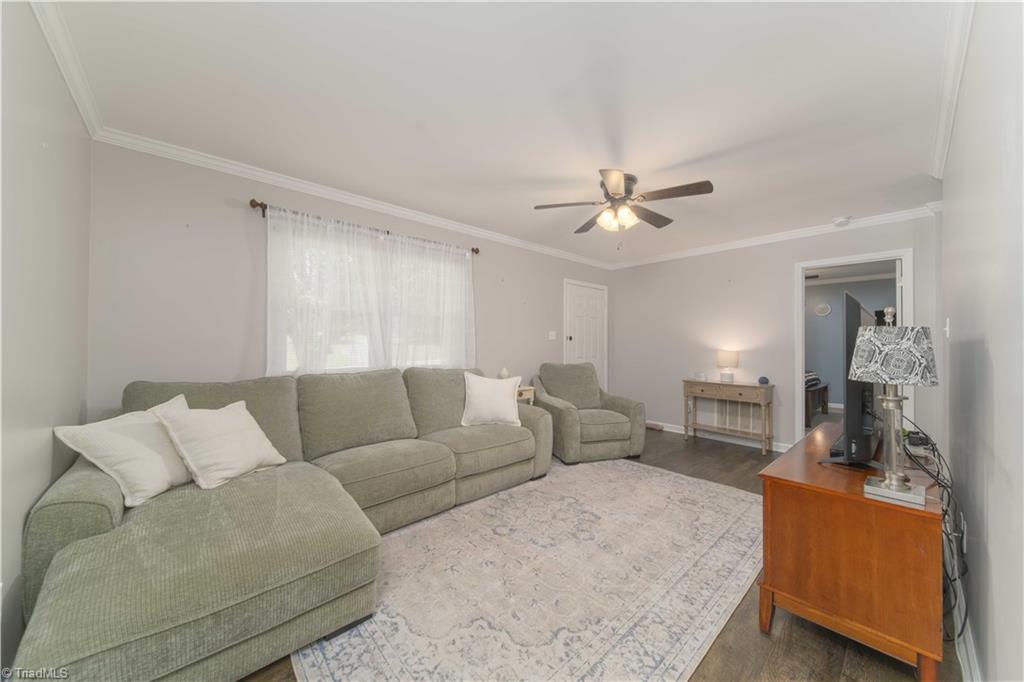 2186 Vienna Dozier Road Pfafftown, NC 27040 - Photo 11 of 24