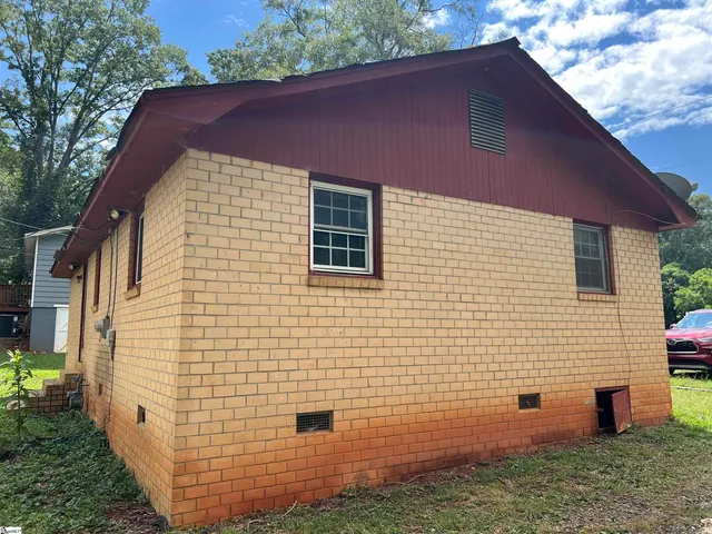 $79,900 | 656 South Center Street, Spartanburg, SC 29301