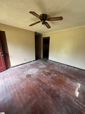 $79,900 | 656 South Center Street, Spartanburg, SC 29301