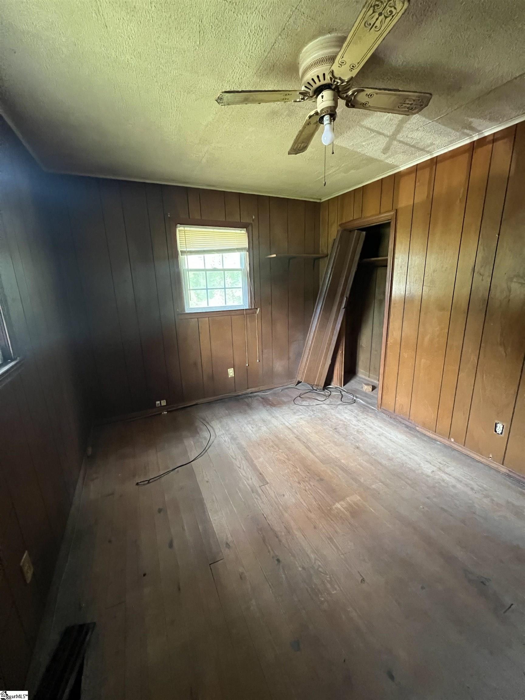 656 South Center Street Spartanburg, SC 29301 - Photo 3 of 22