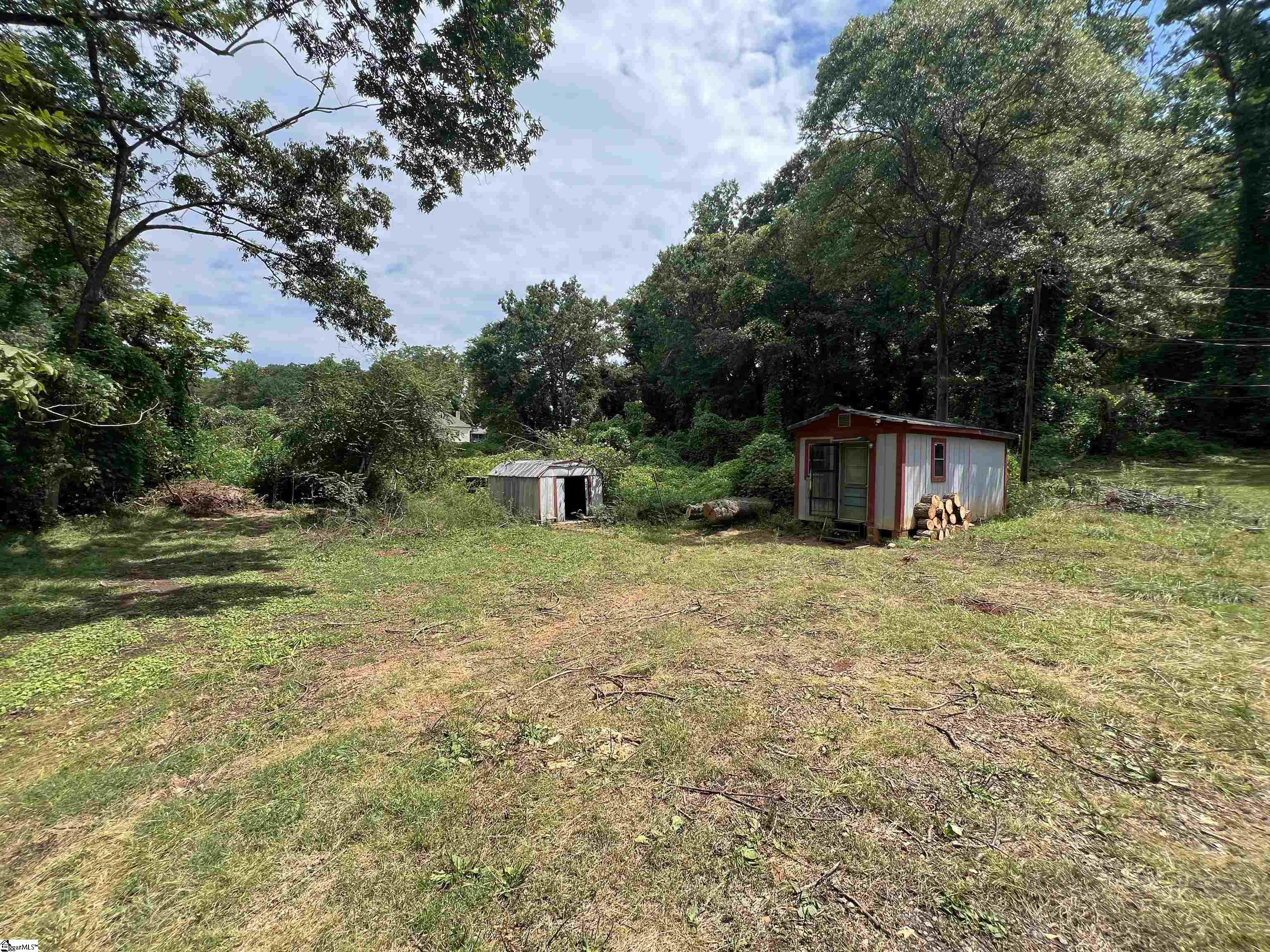 656 South Center Street Spartanburg, SC 29301 - Photo 6 of 22