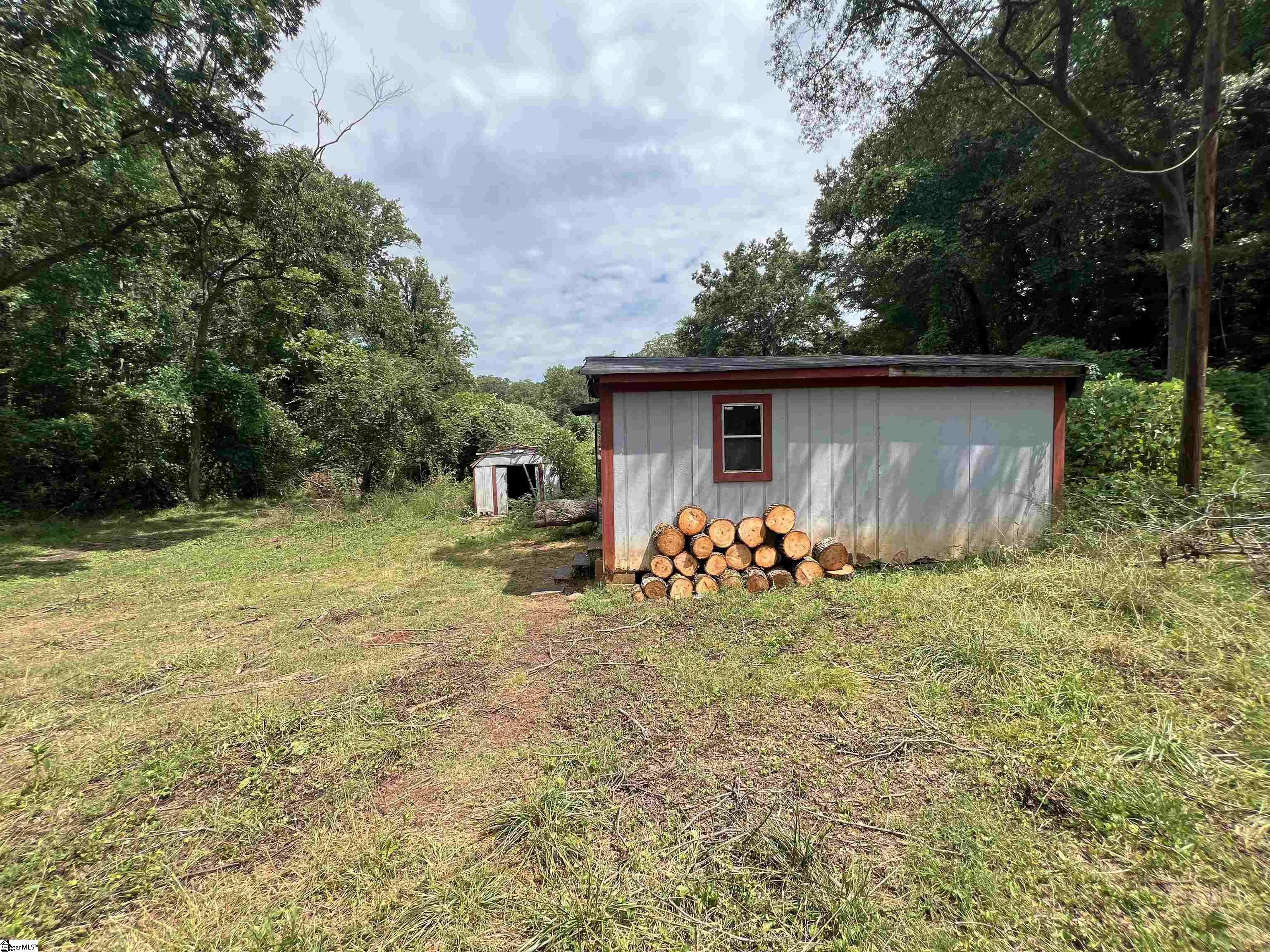 656 South Center Street Spartanburg, SC 29301 - Photo 8 of 22