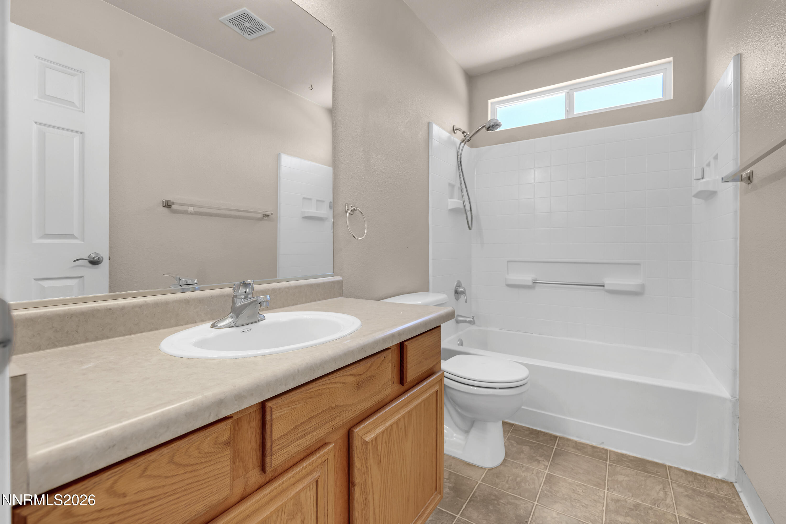 17080 Amethyst Drive Reno, NV 89508 - Photo 19 of 37 Amythst17080-017