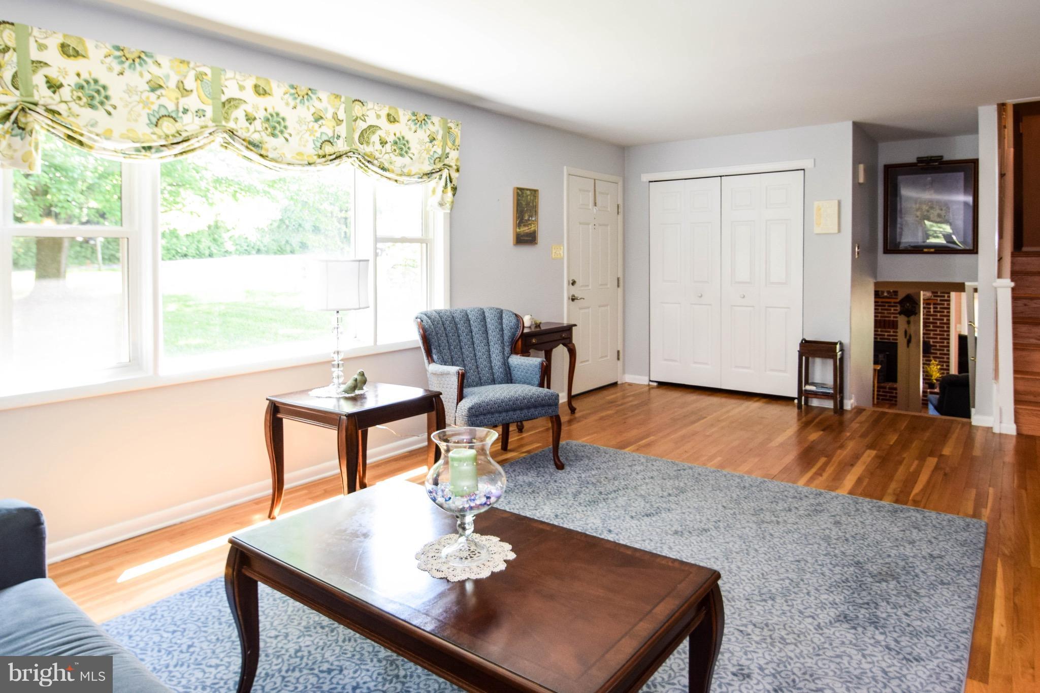 5314 St Pauls Road Manchester, MD 21102 - Photo 5 of 30 Living Room