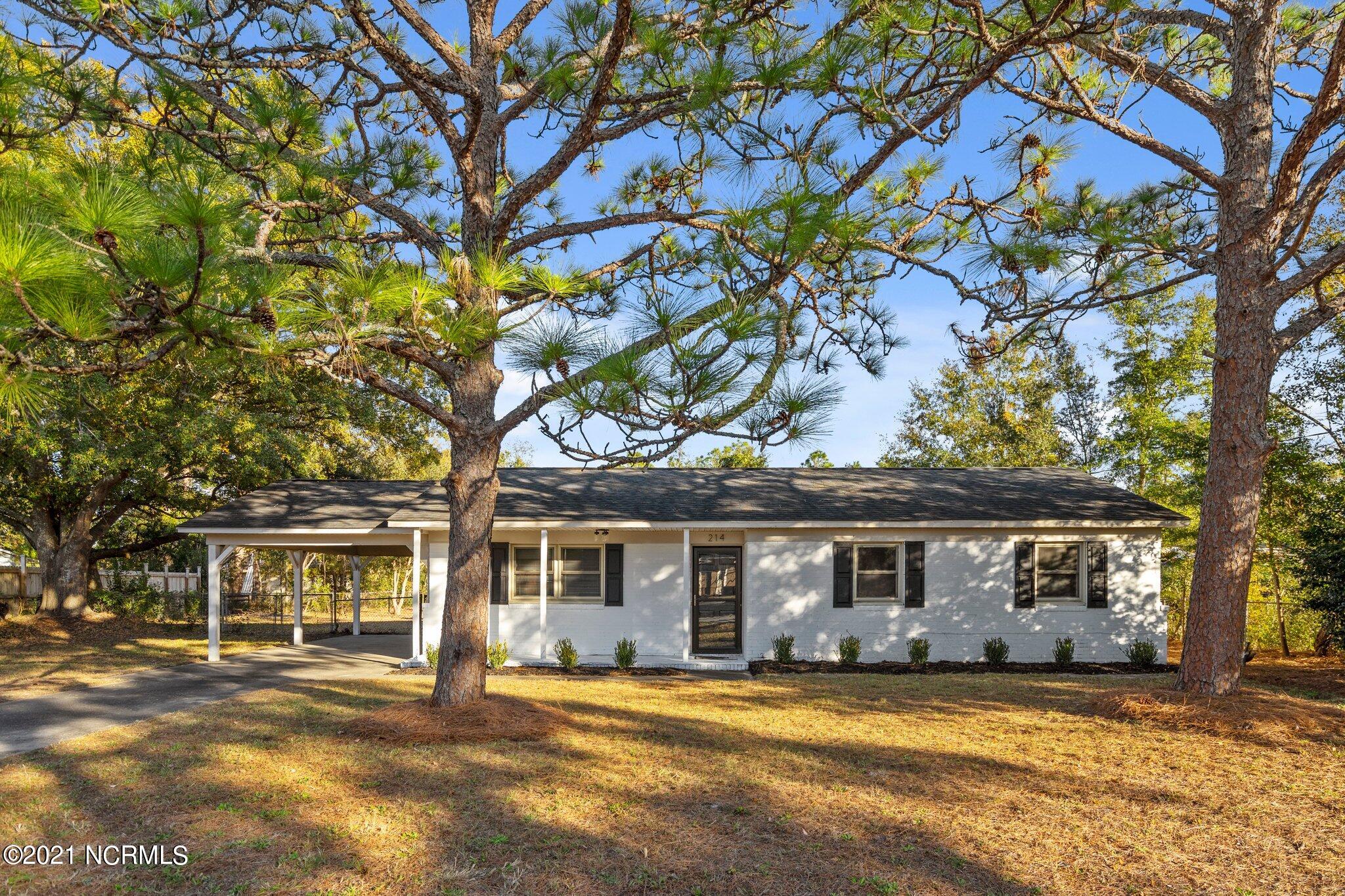 214 Lancaster Road Wilmington, NC 28409 - Photo 1 of 36 47-web-or-mls-DSC05960