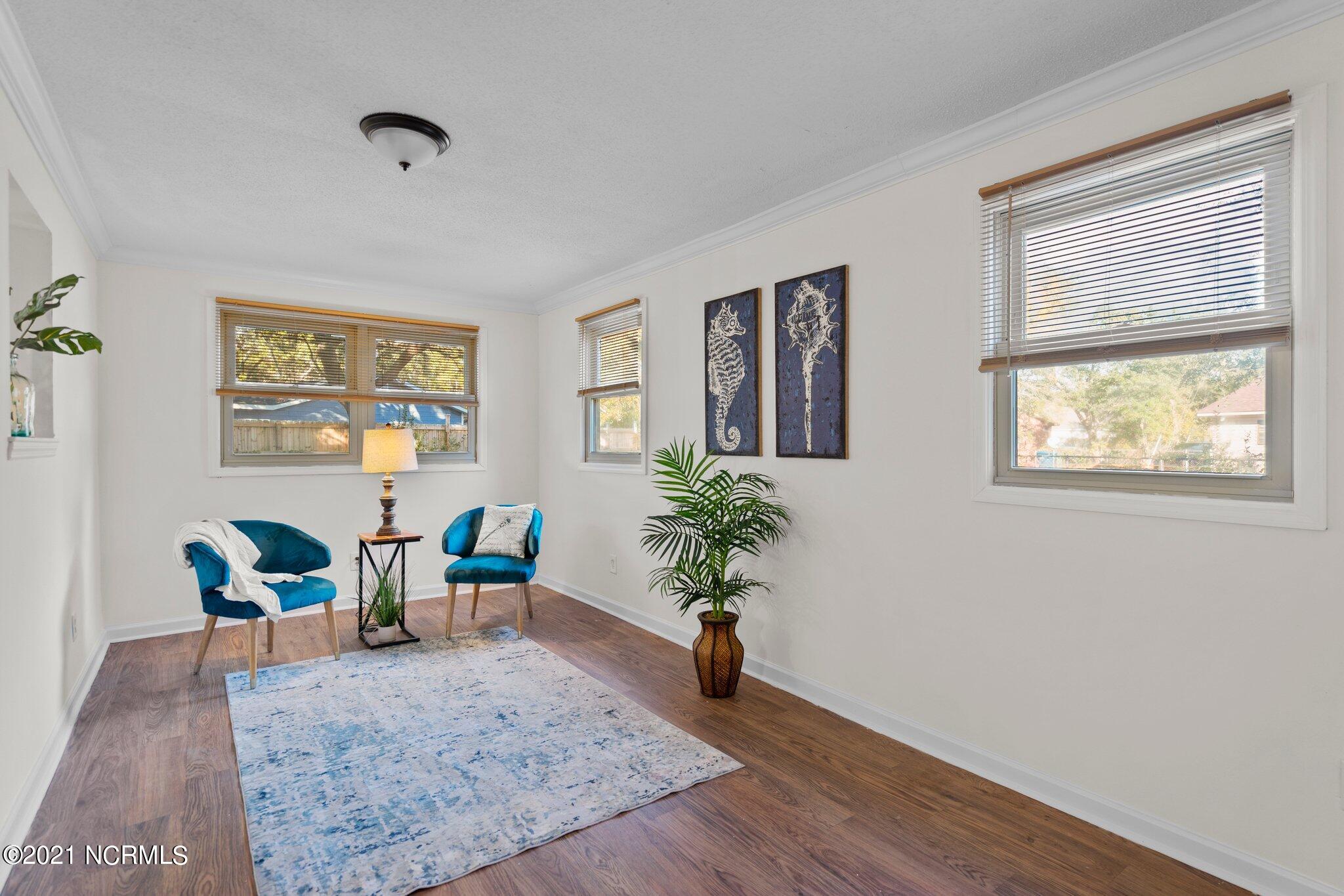 214 Lancaster Road Wilmington, NC 28409 - Photo 13 of 36 16-web-or-mls-DSC05881