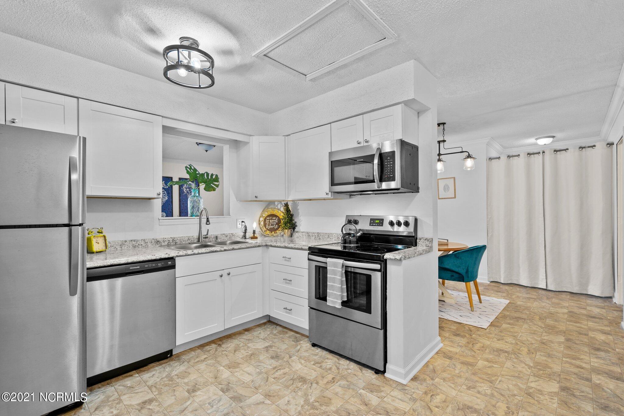 214 Lancaster Road Wilmington, NC 28409 - Photo 16 of 36 19-web-or-mls-DSC05890