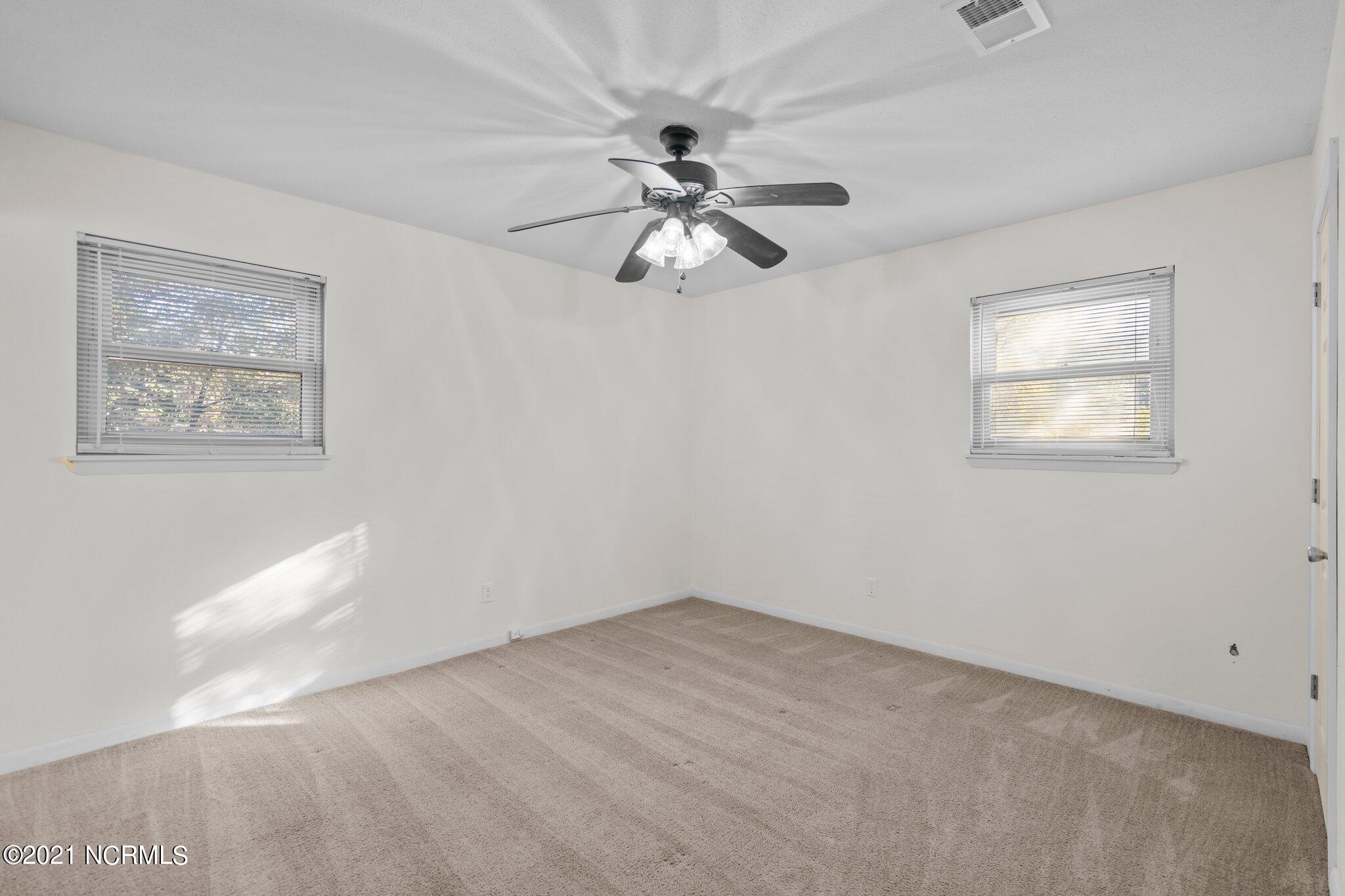 214 Lancaster Road Wilmington, NC 28409 - Photo 23 of 36 31-web-or-mls-DSC05932