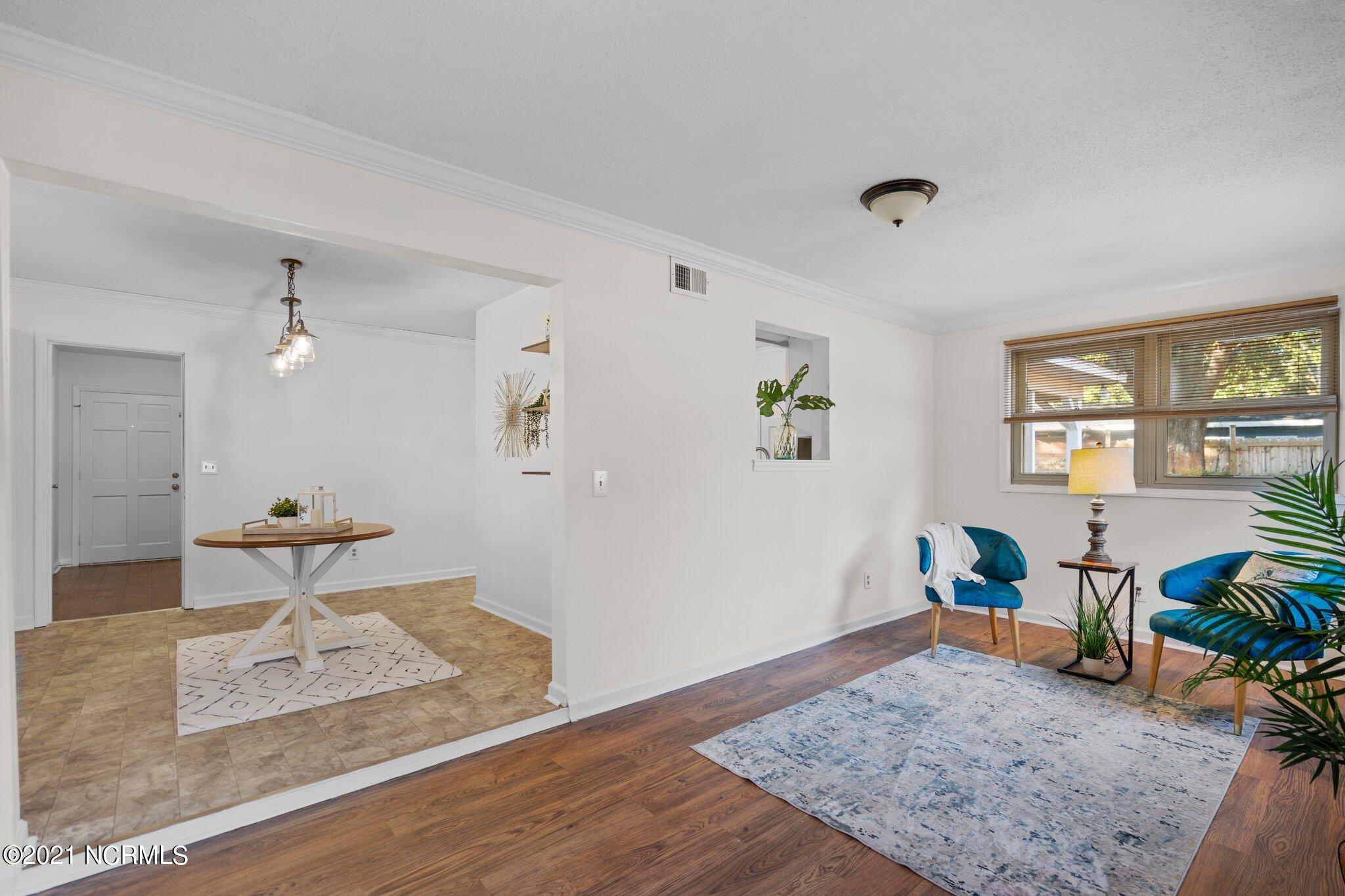 214 Lancaster Road Wilmington, NC 28409 - Photo 10 of 36 13-web-or-mls-DSC05872