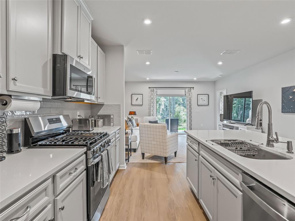 1238 Turtle Is Road Fruitland Park, FL 34731 - Photo 13 of 47