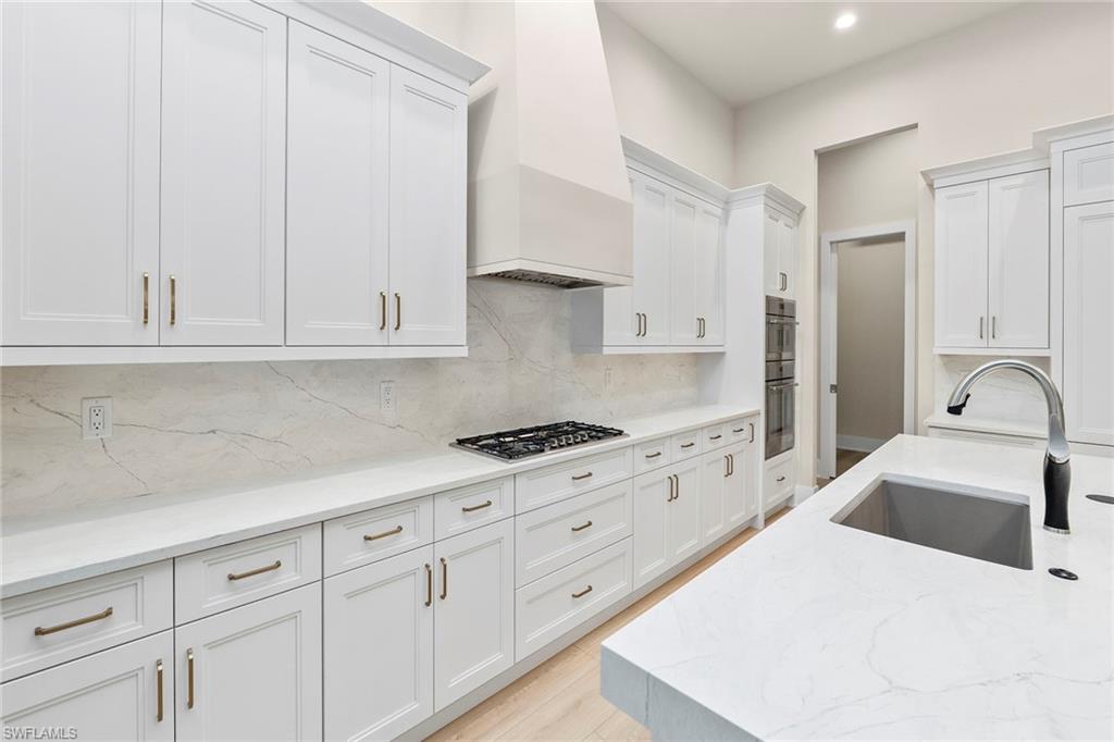 14231 Charthouse Circle Naples, FL 34114 - Photo 13 of 50