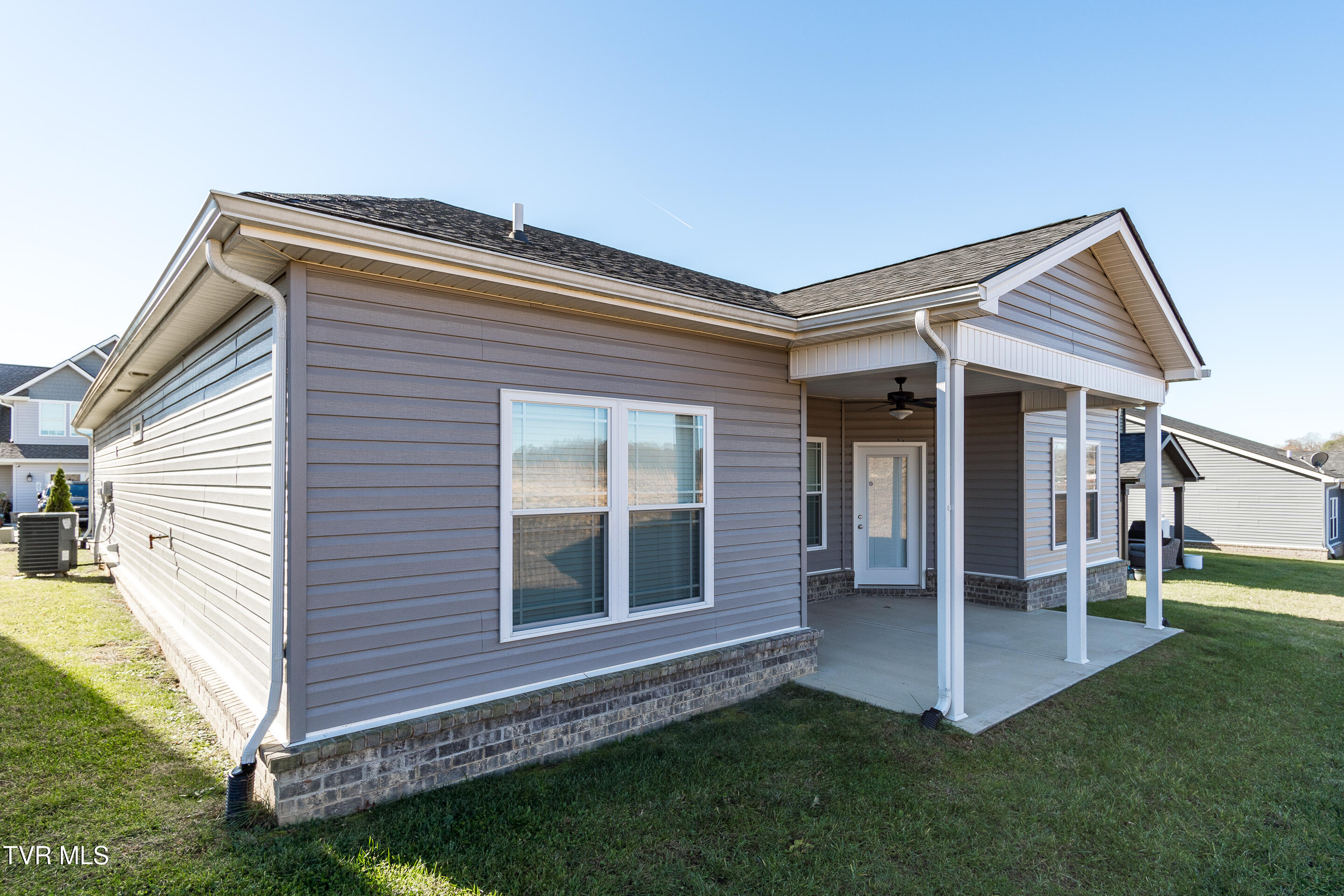 204 Gunners Way Gray, TN 37615 - Photo 33 of 36 exterior-13