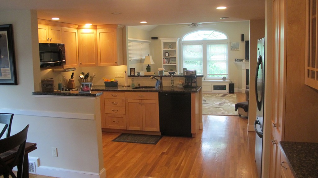 47 Puritan Road Watertown, MA 02472 - Photo 5 of 17 Gallery Image 5