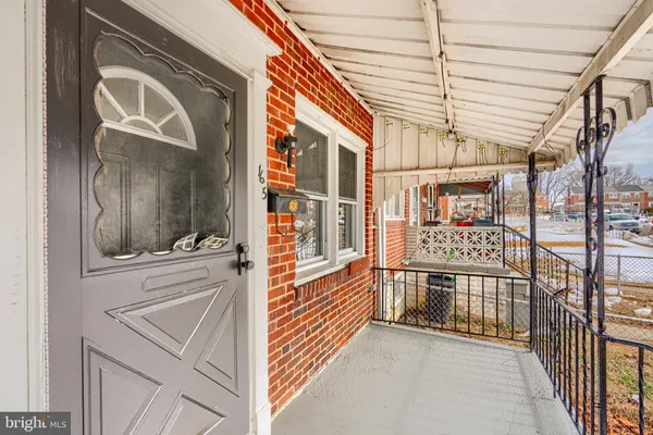 $2,000 | 165 Hampshire Road, Essex, MD 21221
