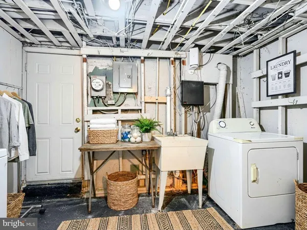 $2,000 | 165 Hampshire Road, Essex, MD 21221