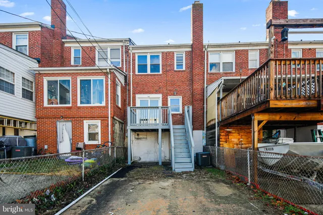 $2,000 | 165 Hampshire Road, Essex, MD 21221