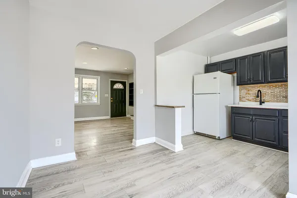 $2,000 | 165 Hampshire Road, Essex, MD 21221