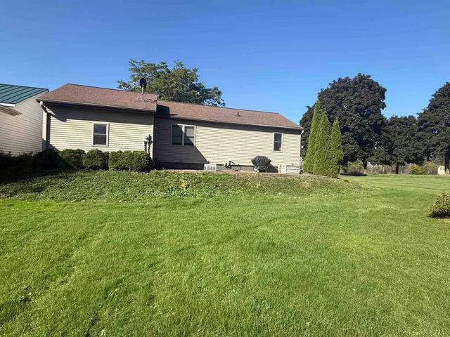 $215,000 | 211 North Superior Avenue, Tomah, WI 54660