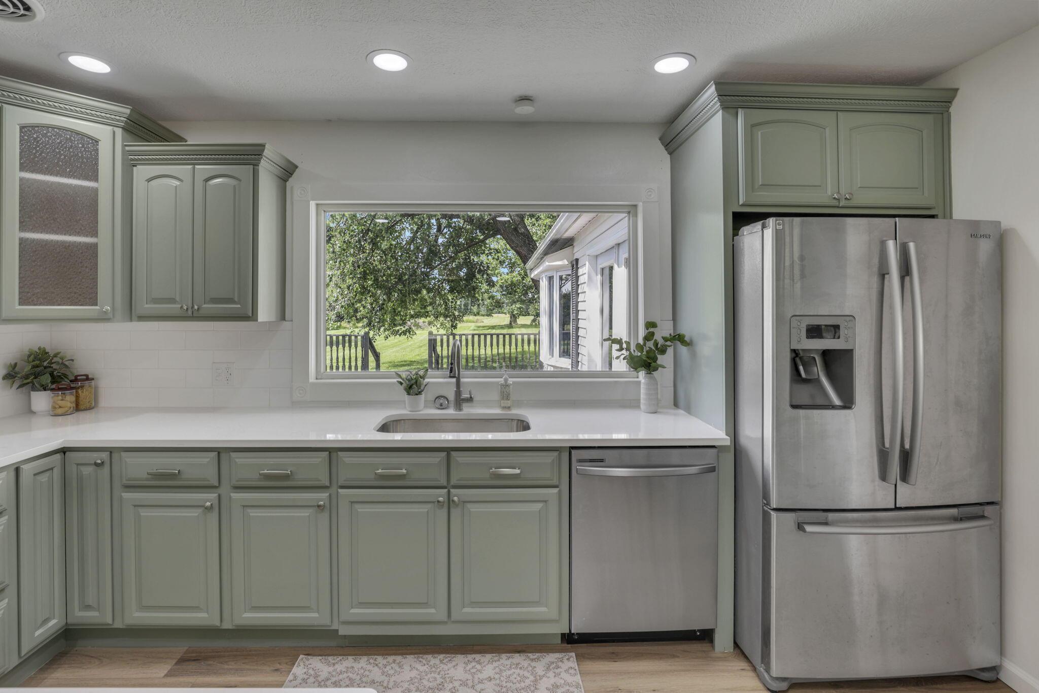 1080 Coonpath Road Northwest Lancaster, OH 43130 - Photo 14 of 55 Kitchen