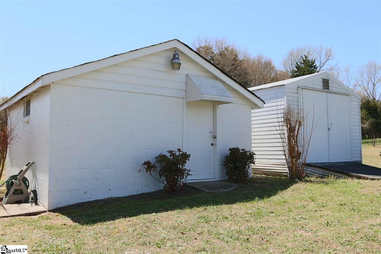 975 Jones Mill Road Fountain Inn, SC 29644 - Photo 17 of 26 Gallery Image 17