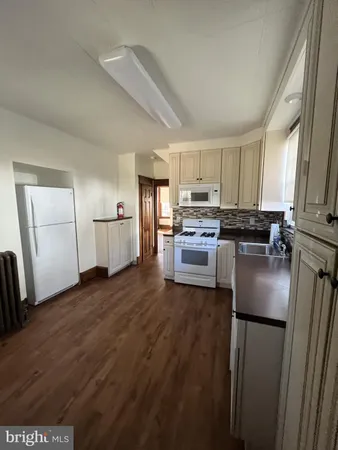 $3,125 | 36 Delsea Drive South, Glassboro, NJ 08028