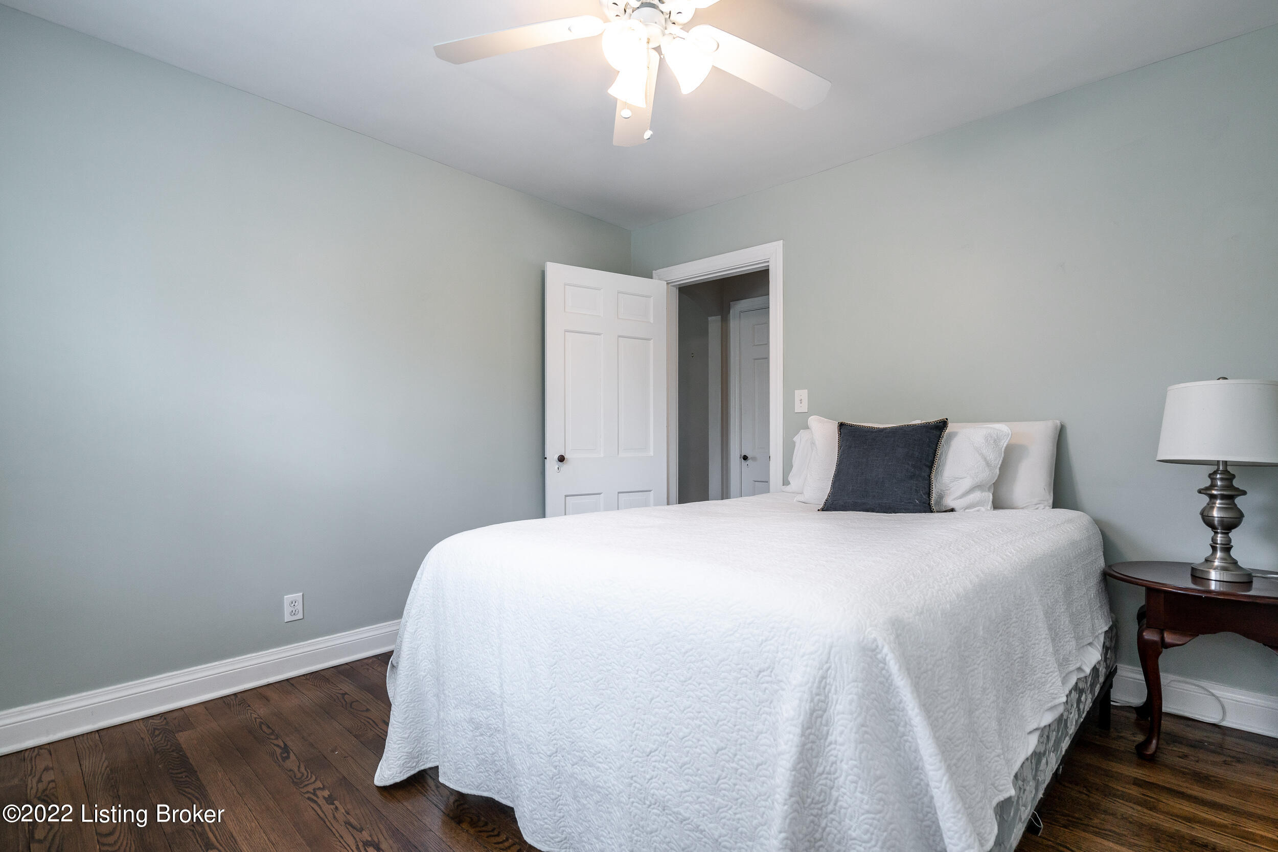 3908 Alton Road Louisville, KY 40207 - Photo 7 of 41 3908 Alton Rd-27