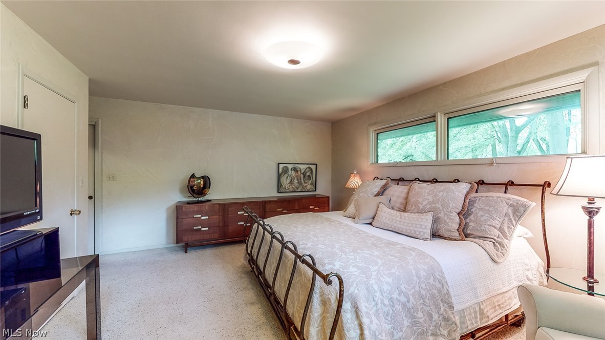 30126 Bolingbrook Road Pepper Pike, OH 44124 - Photo 11 of 35 Gallery Image 11