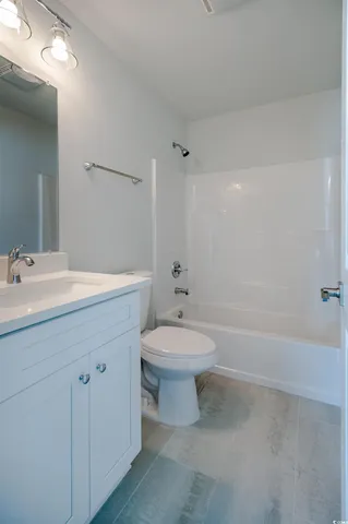 $319,900 | 780 Maxine Court, Unit 8E, Myrtle Beach, SC 29577