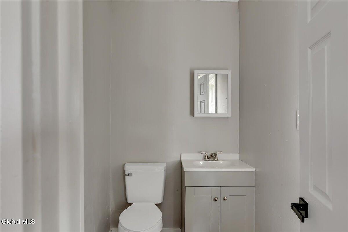 561 Delaware Avenue Albany, NY 12209 - Photo 12 of 41 21-IMG_1897