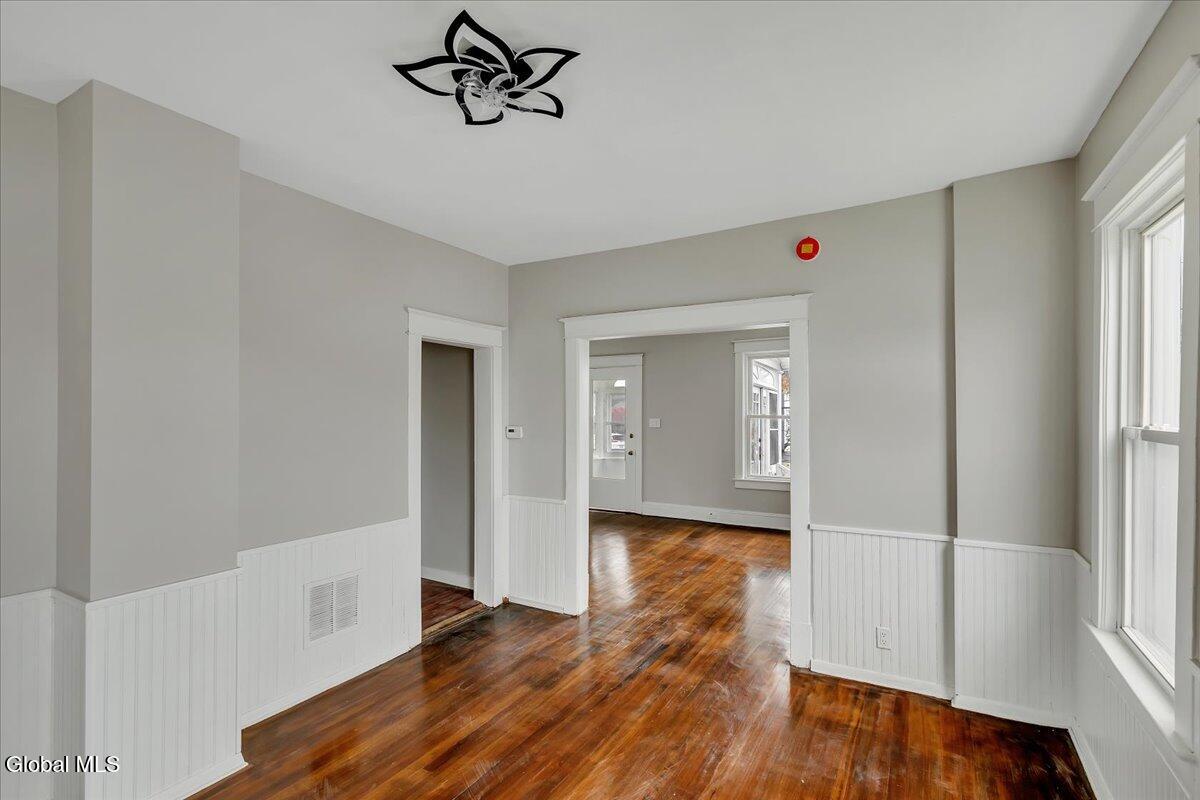 561 Delaware Avenue Albany, NY 12209 - Photo 14 of 41 14-IMG_1852