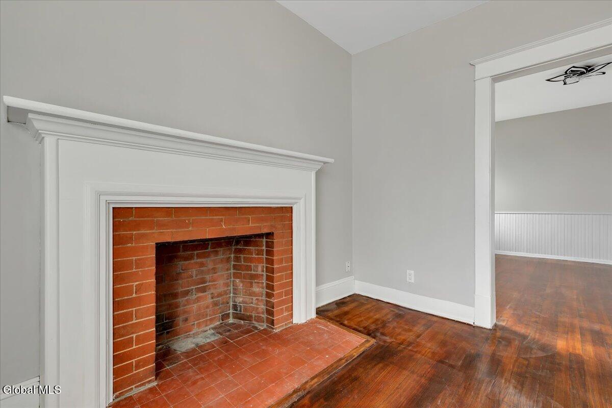 561 Delaware Avenue Albany, NY 12209 - Photo 18 of 41 10-IMG_1826