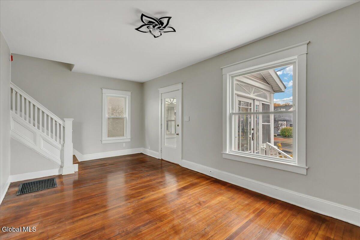 561 Delaware Avenue Albany, NY 12209 - Photo 19 of 41 09-IMG_1820