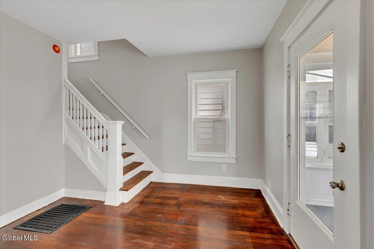 561 Delaware Avenue Albany, NY 12209 - Photo 22 of 41 05-IMG_1802