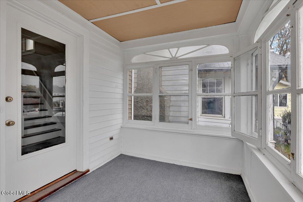 561 Delaware Avenue Albany, NY 12209 - Photo 5 of 41 02-IMG_1785