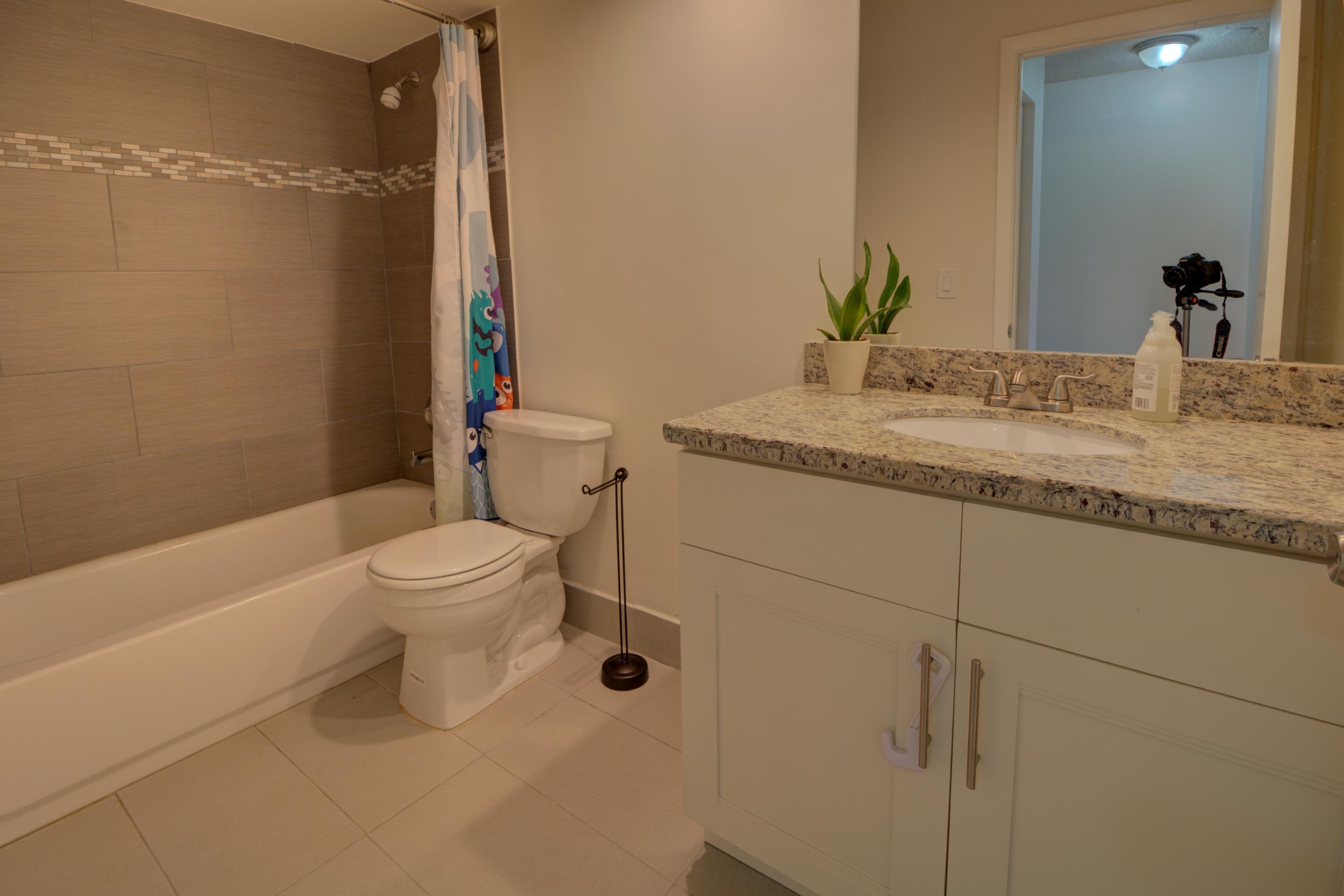 8570 Brody Way Boca Raton, FL 33433 - Photo 18 of 23 bathroom2