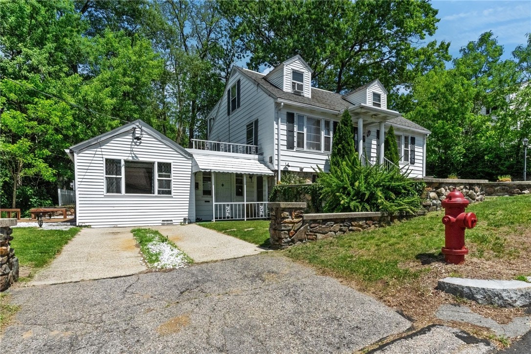 129 Lefrancois Boulevard Woonsocket, RI 02895 - Photo 2 of 43