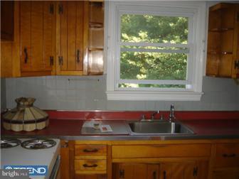701 Edgemoor Road Edgemoor, DE 19809 - Photo 2 of 12 Kitchen