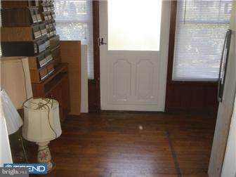 701 Edgemoor Road Edgemoor, DE 19809 - Photo 9 of 12 Sun Room