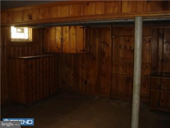 701 Edgemoor Road Edgemoor, DE 19809 - Photo 10 of 12 Family Room