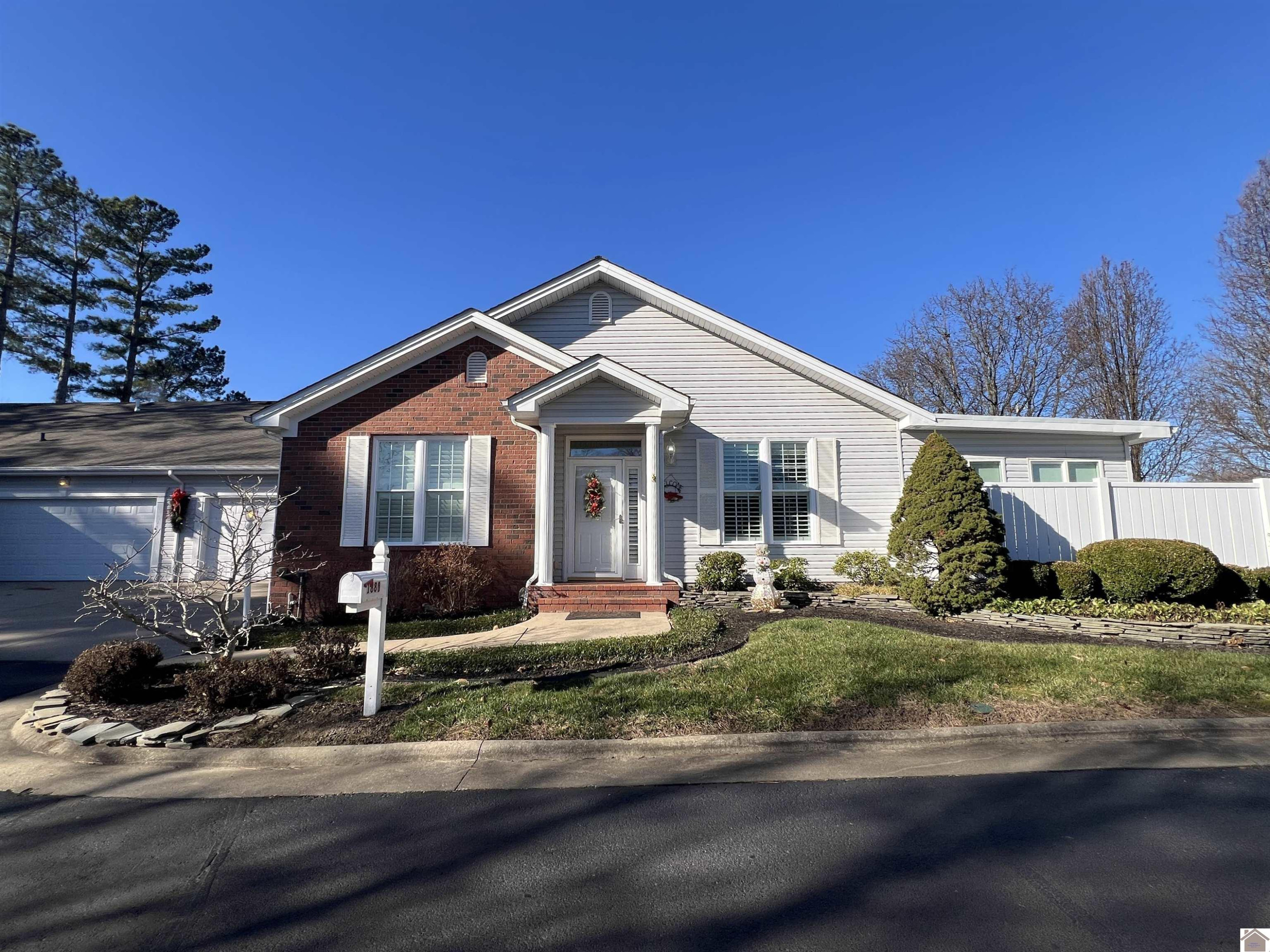 1880 Elmdale Road Paducah, KY 42003 - Photo 1 of 17 Photo 1